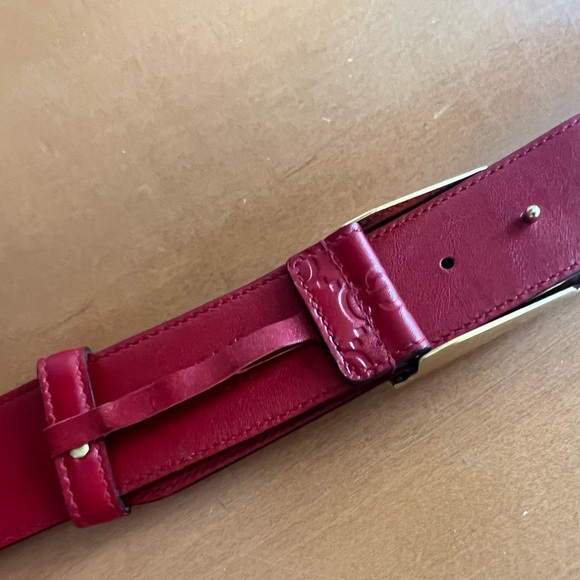 Gucci - logo imprinted red leather belt with gold tiger Buckle - Picture 4 of 7